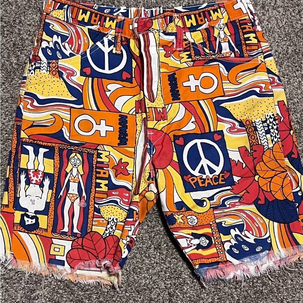1970s Vintage Ladies Cut Off AOP Shorts Rare &1 Of A Kind!!!!! - Picture 1 of 9